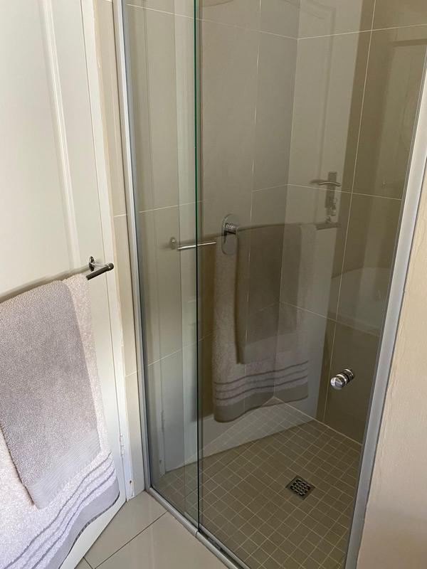To Let 4 Bedroom Property for Rent in Kreupelbosch Western Cape